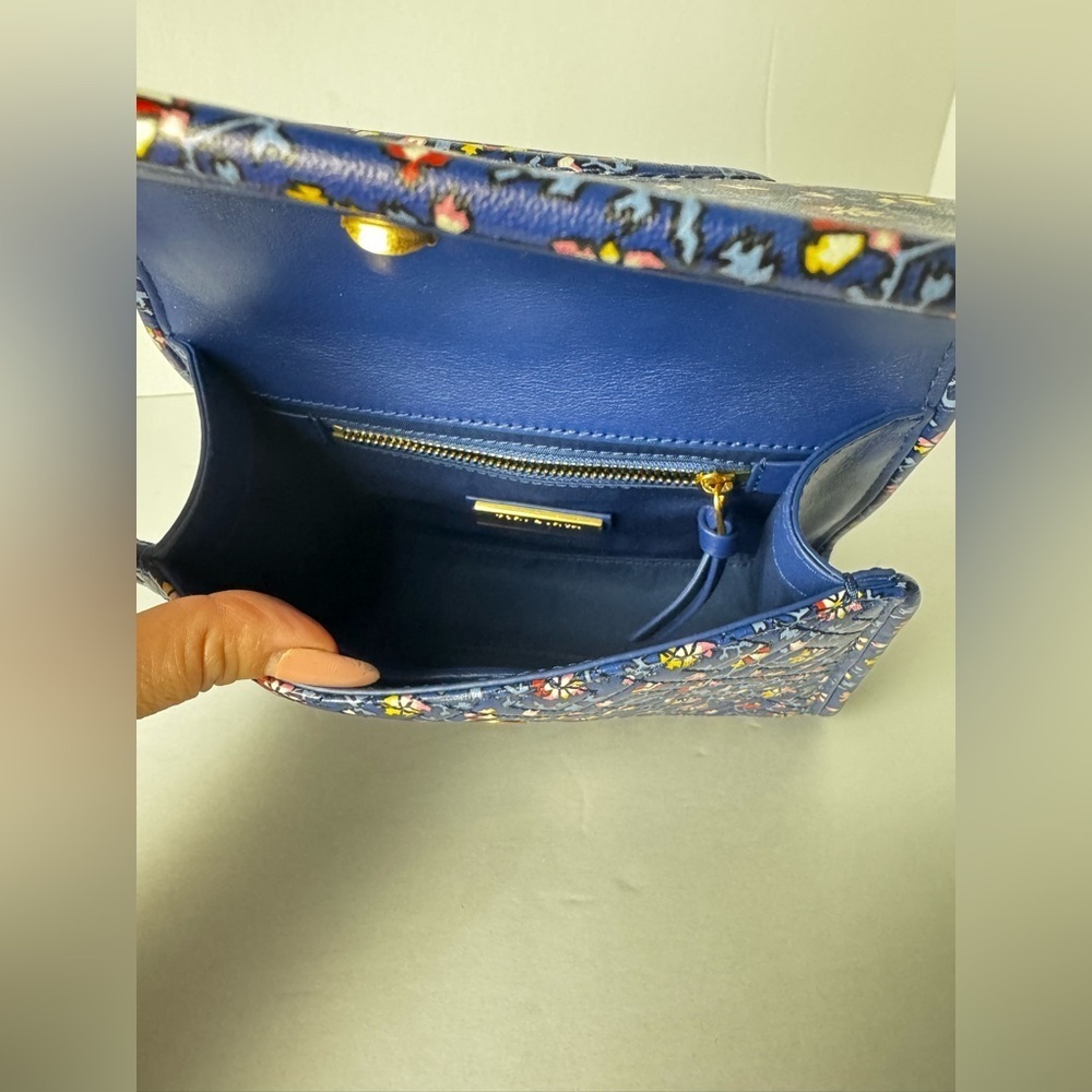 TORY BURCH FLEMING PRINTED SMALL CONVERTIBLE SHOULDER BAG BLUE WILD PANSY - Picture 11 of 16